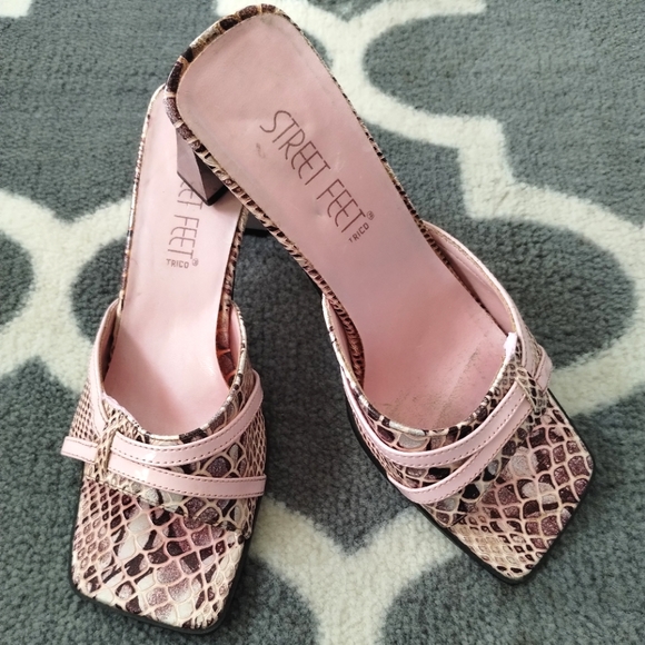 Pink Snake Print Heels - Picture 1 of 8